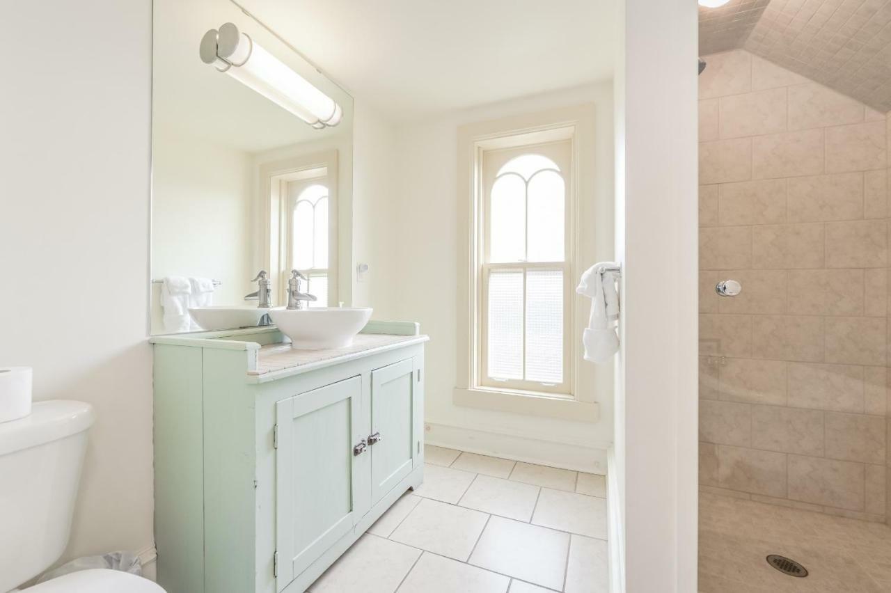 St Andrew Suites Fergus المظهر الخارجي الصورة